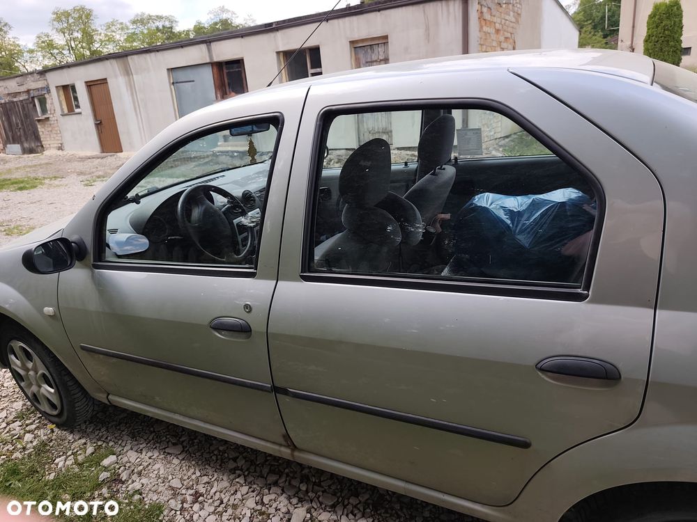 Dacia Logan - 4
