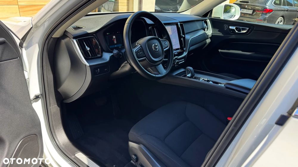 Volvo XC 60 B4 D Geartronic Momentum Pro - 18
