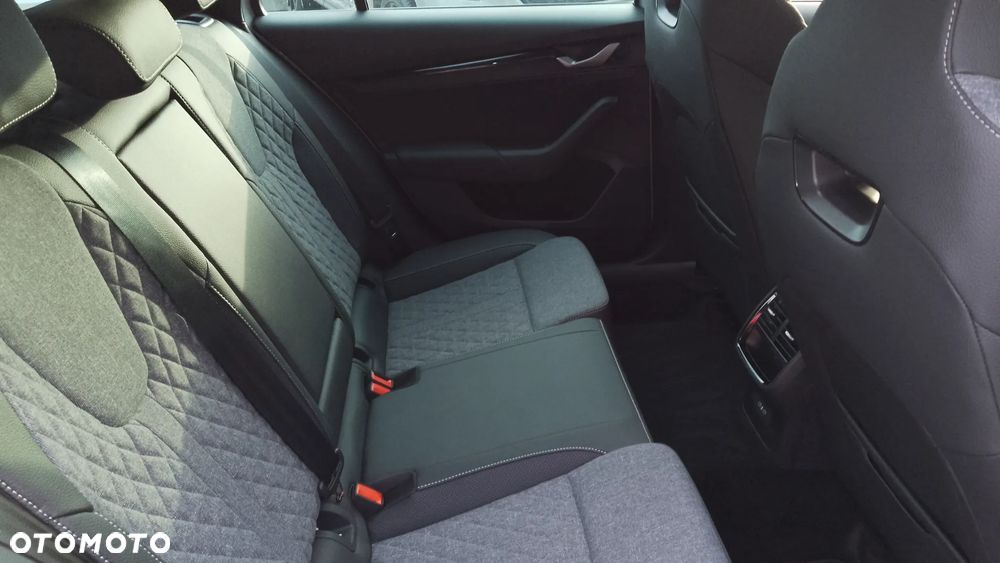 Skoda Octavia 1.5 TSI e-TEC DSG Sportline - 21