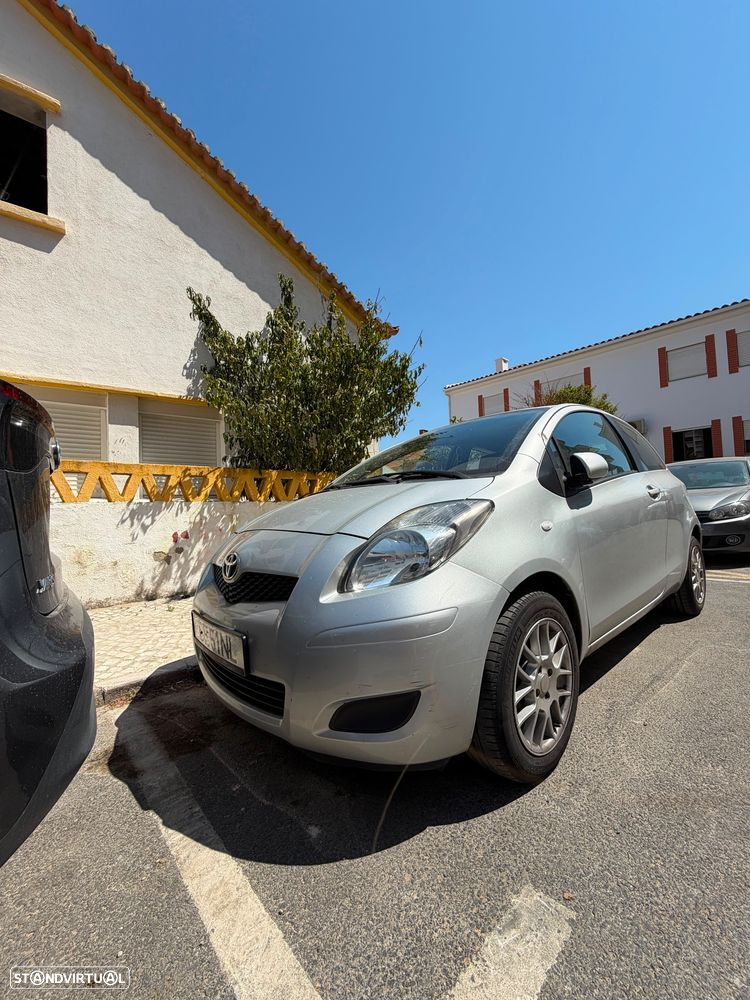 Toyota Yaris 1.0 VVT-i - 1