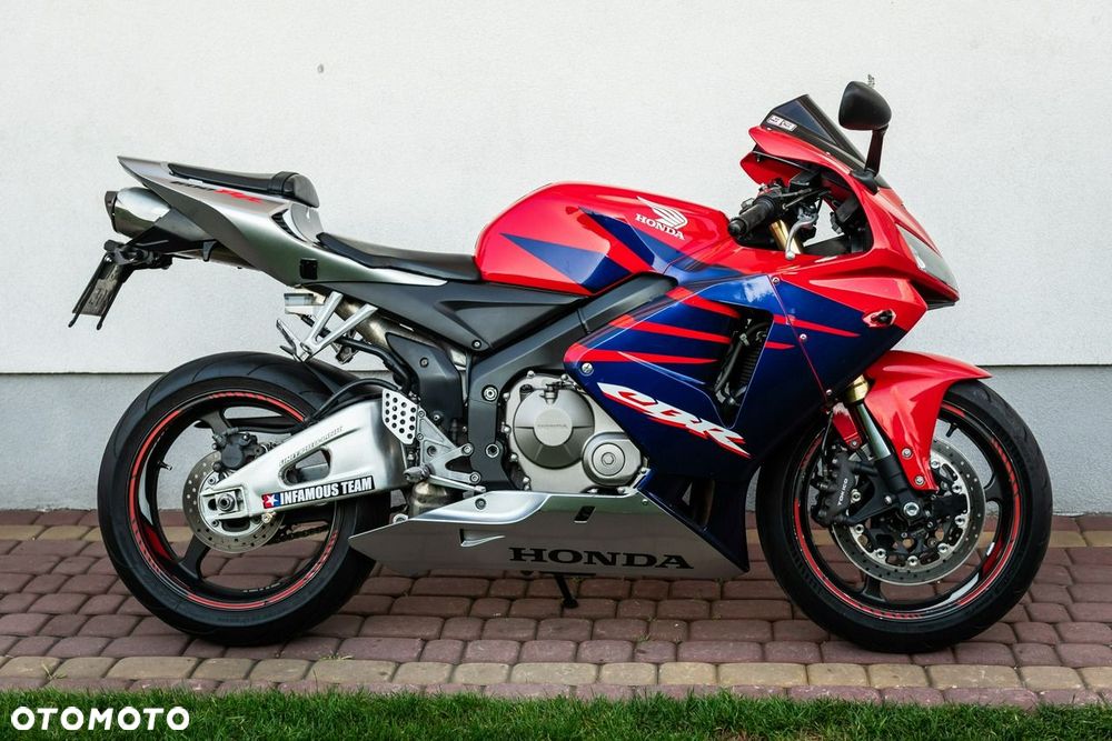 Honda CBR - 6