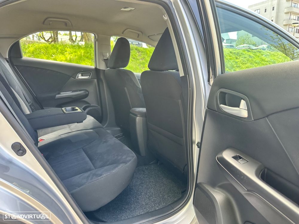 Honda Civic 1.6 i-DTEC Comfort - 28