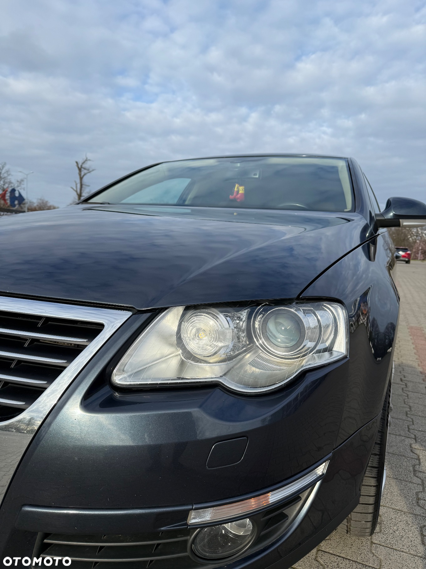 Volkswagen Passat - 15