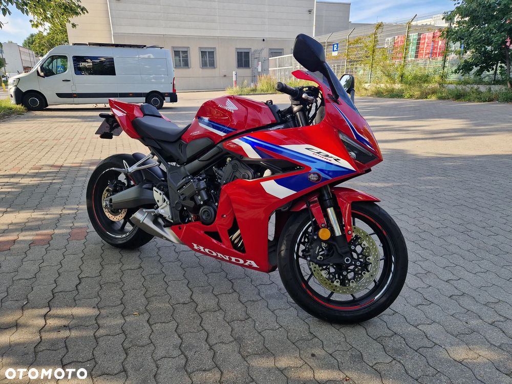 Honda CBR - 1