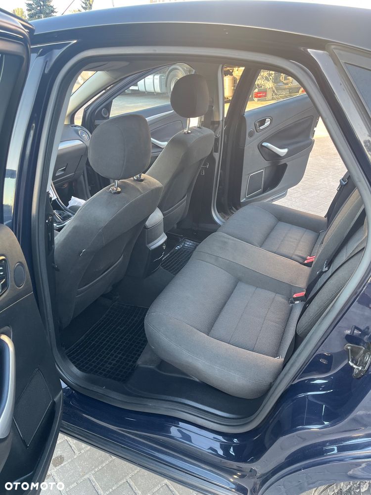 Ford Mondeo 1.8 TDCi Titanium - 21