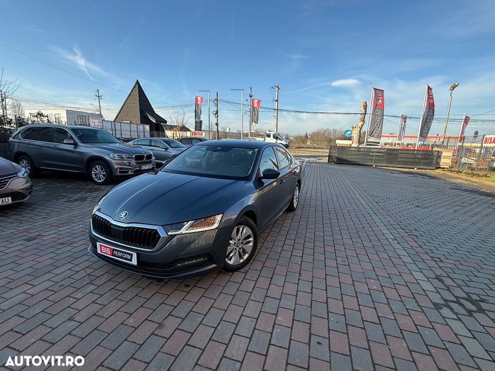 Skoda Octavia 2.0 TDI DSG Ambition - 2