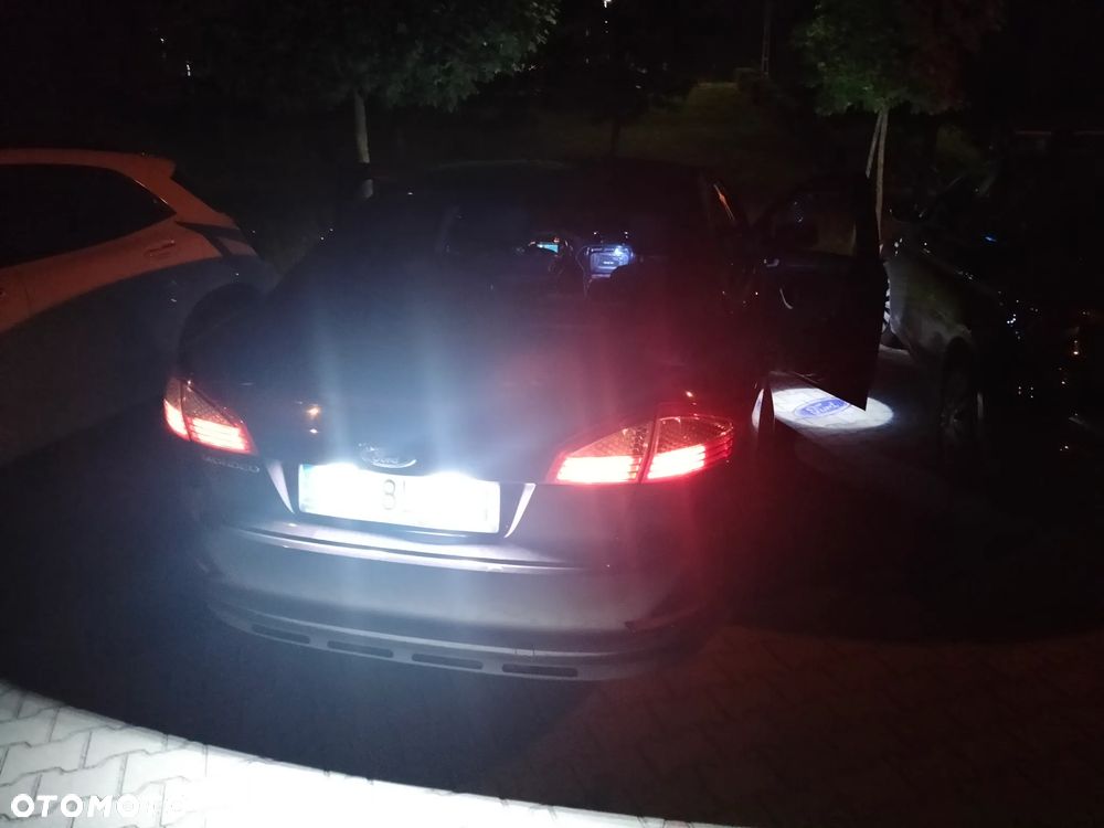 Ford Mondeo 2.0 Trend X - 24