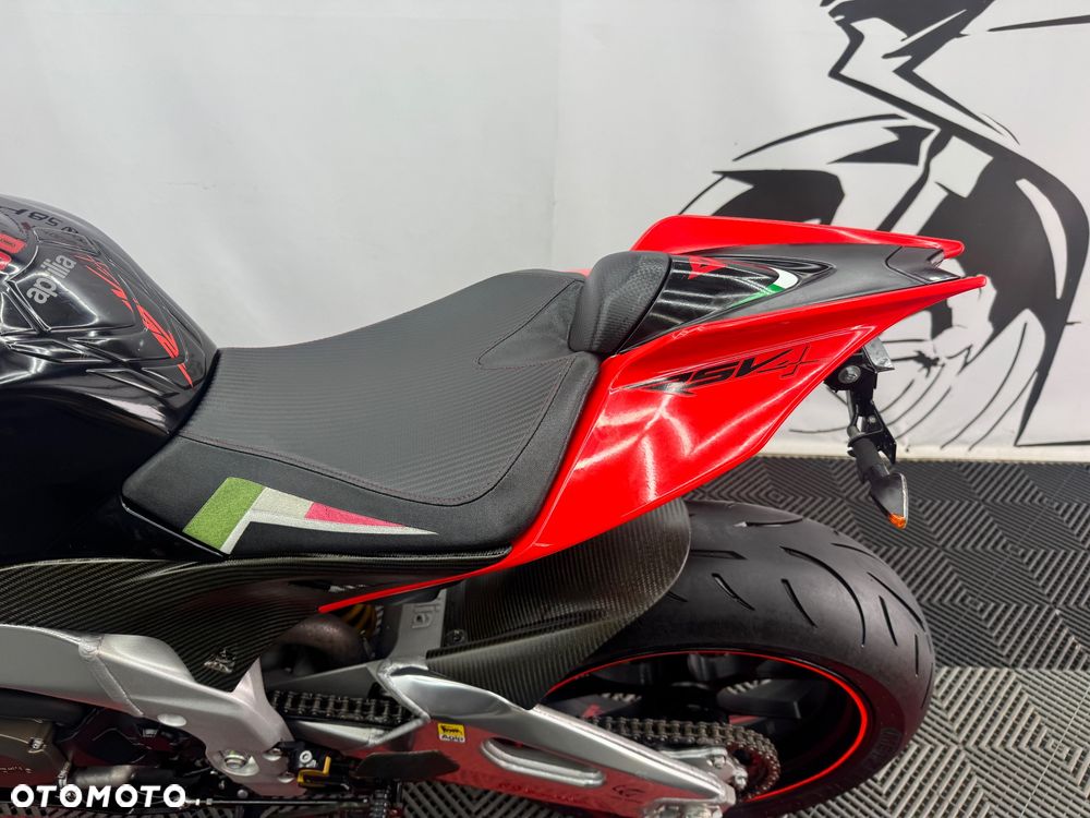 Aprilia RSV - 19