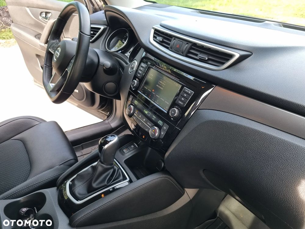 Nissan Qashqai 1.7 dCi Xtronic ALL-MODE 4x4i TEKNA+ - 22
