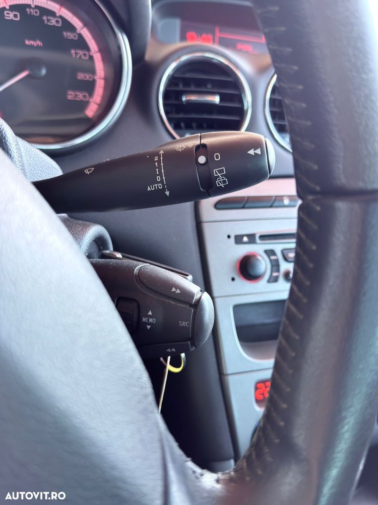 Peugeot 308 120 VTi Family - 13