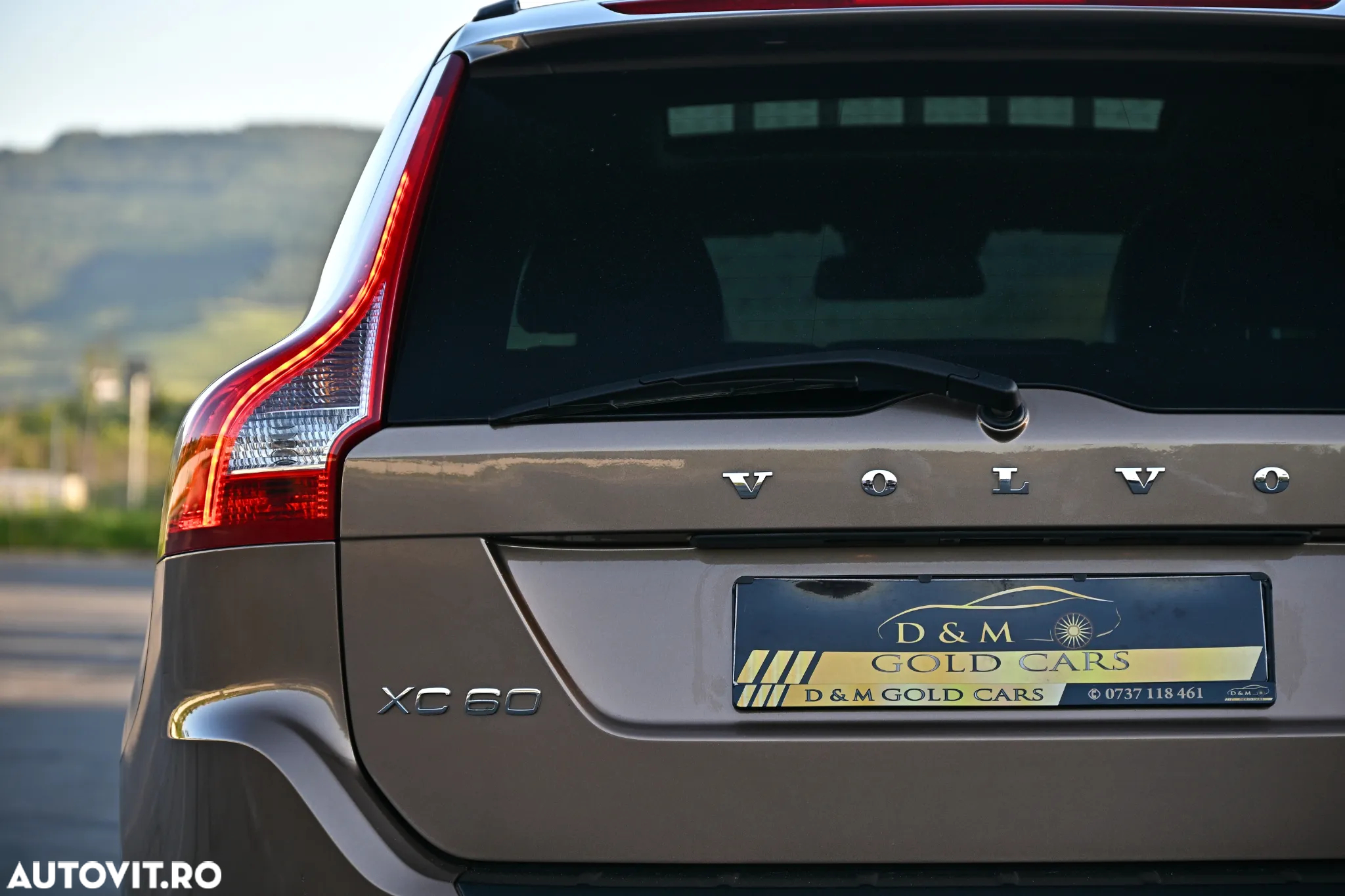 Volvo XC 60 D5 AWD Aut. RDesign - 10