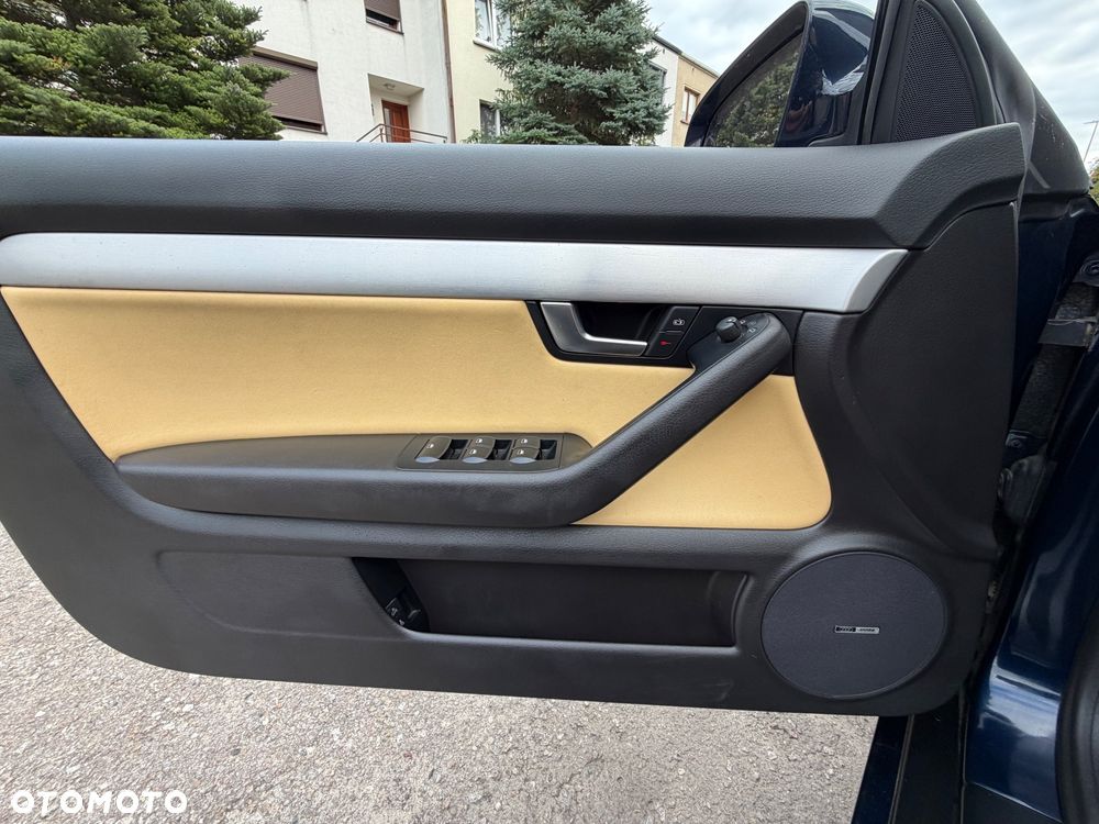 Audi A4 Cabrio 3.0 TDI DPF Quattro - 16