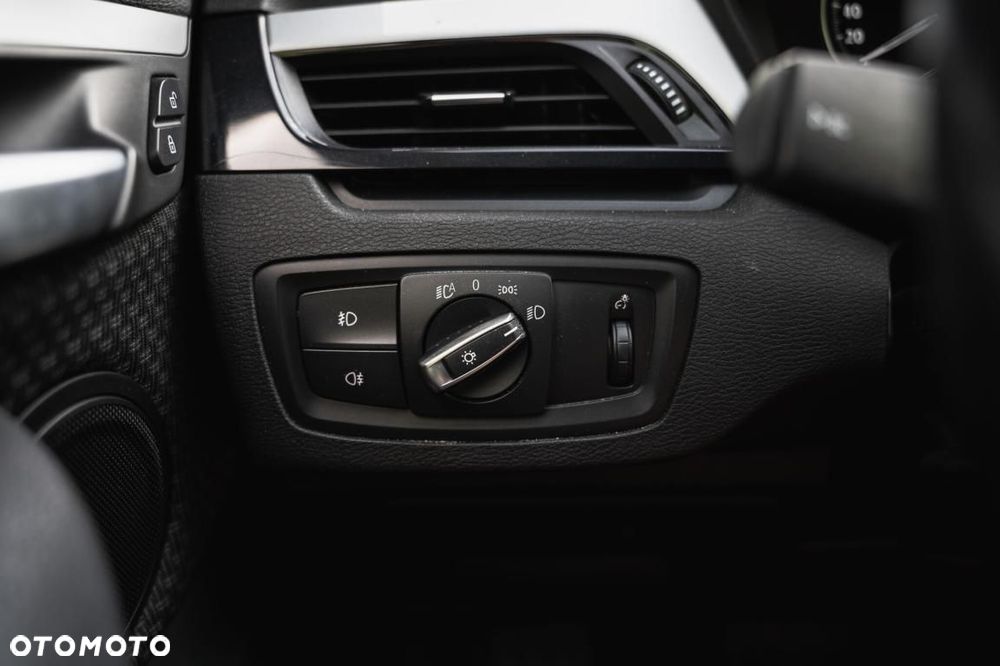 BMW X1 - 26