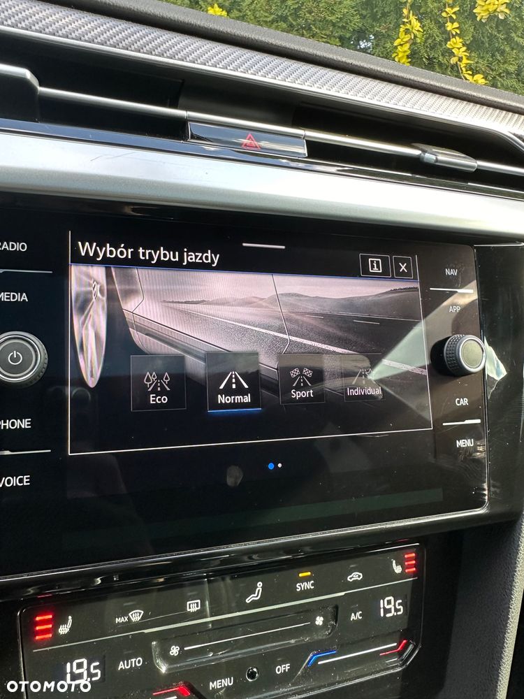 Volkswagen Arteon 2.0 TSI DSG R-Line - 33