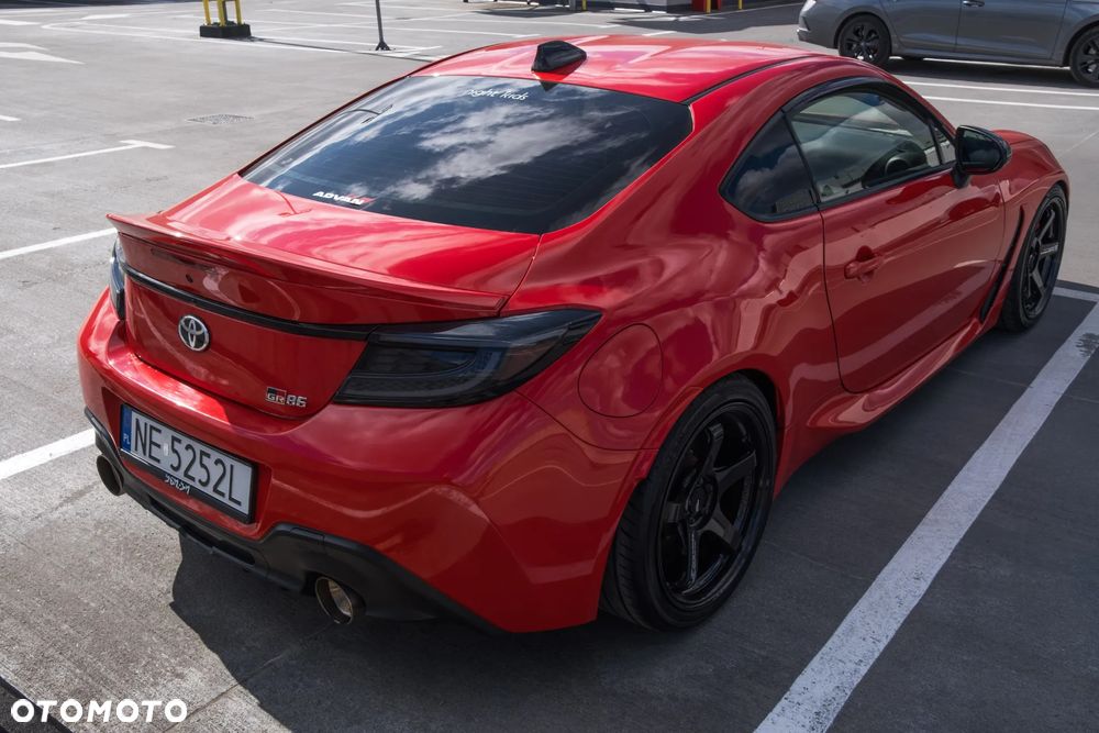 Toyota GR86 2.4 Executive - 8
