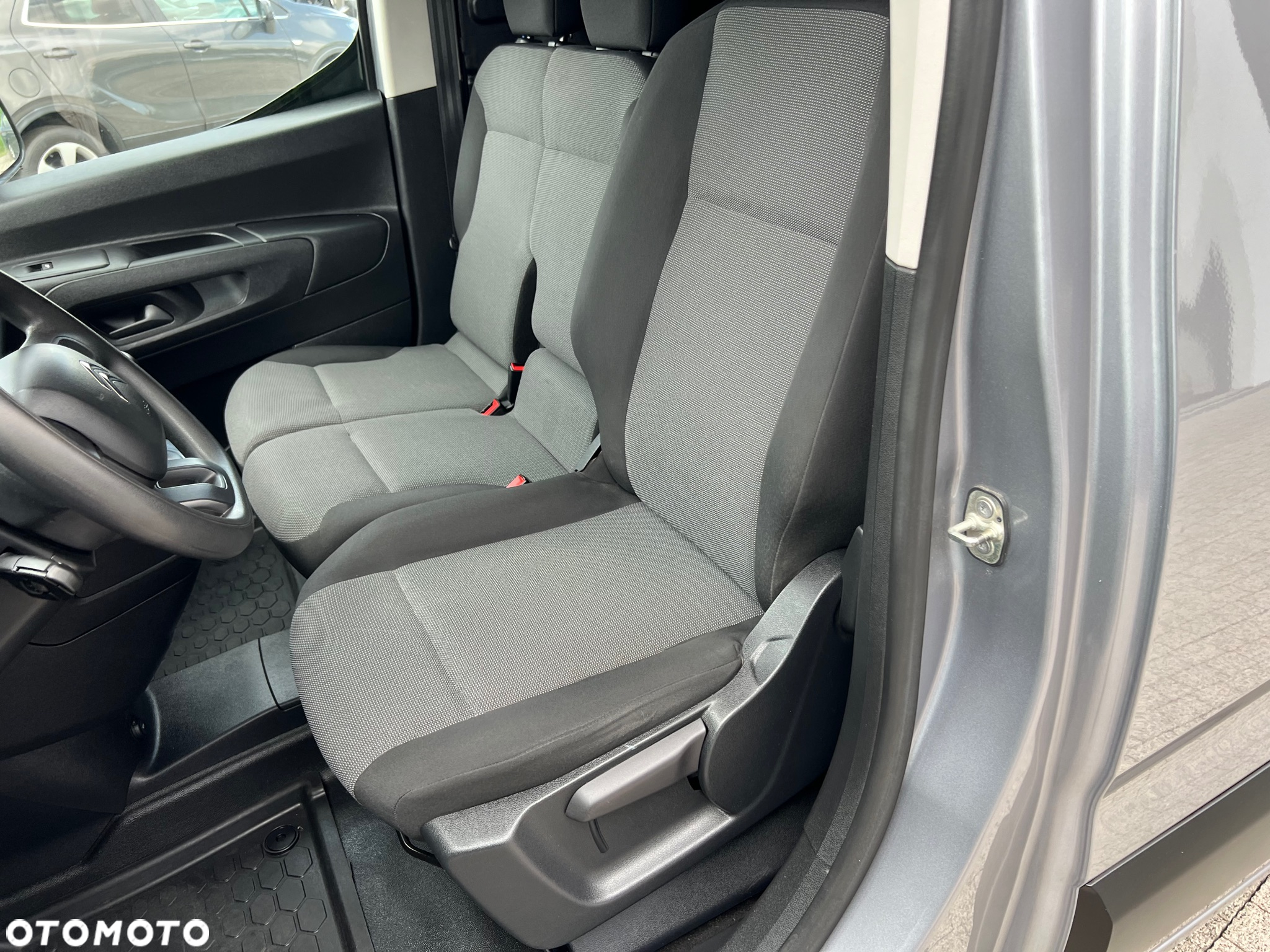 Citroën BERLINGO - 9