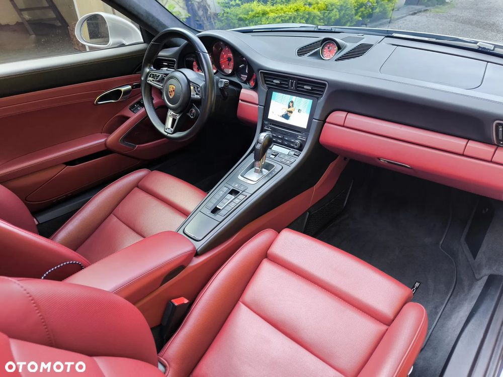 Porsche 911 Carrera GTS PDK - 15
