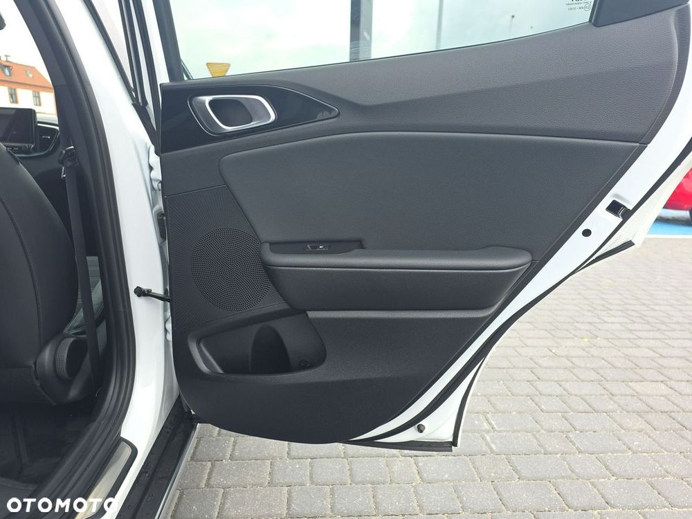 Kia XCeed 1.6 T-GDI Tribute DCT - 17