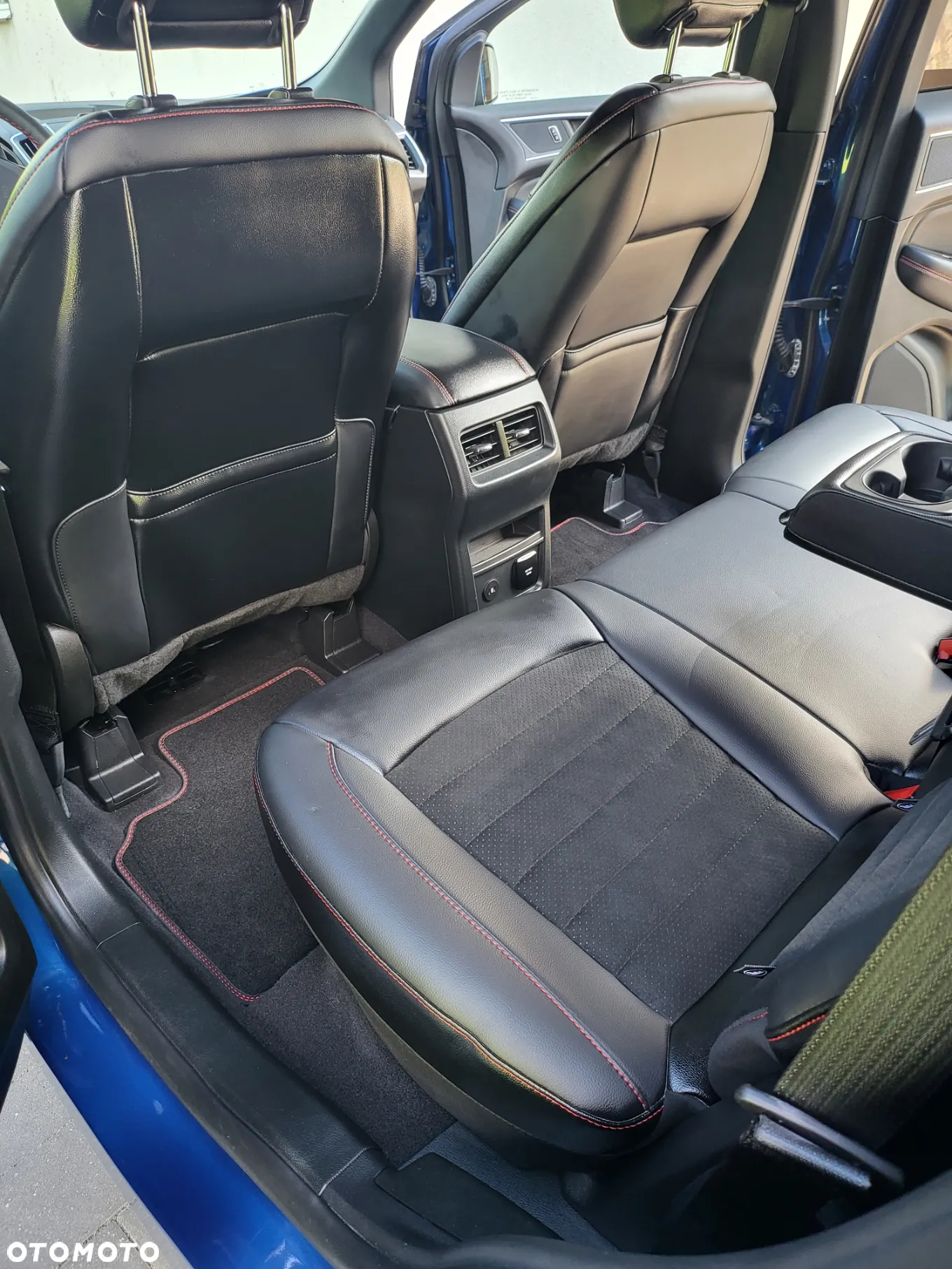 Ford Edge 2.0 EcoBlue Bi-Turbo 4x4 ST-LINE - 11