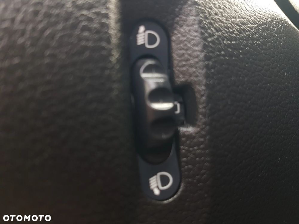 Renault MASTER KONTENER 8EP 4,22x2,23x2,22 KLIMA KRAJOWY MANUAL  6-BIEGÓW - 32