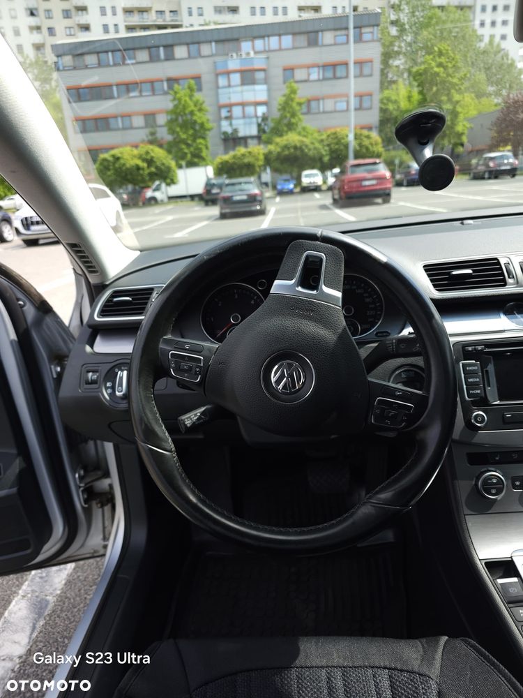 Volkswagen Passat 2.0 TDI Comfortline DSG - 21