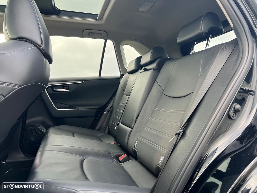 Toyota RAV4 2.5 HDF Exclusive - 14