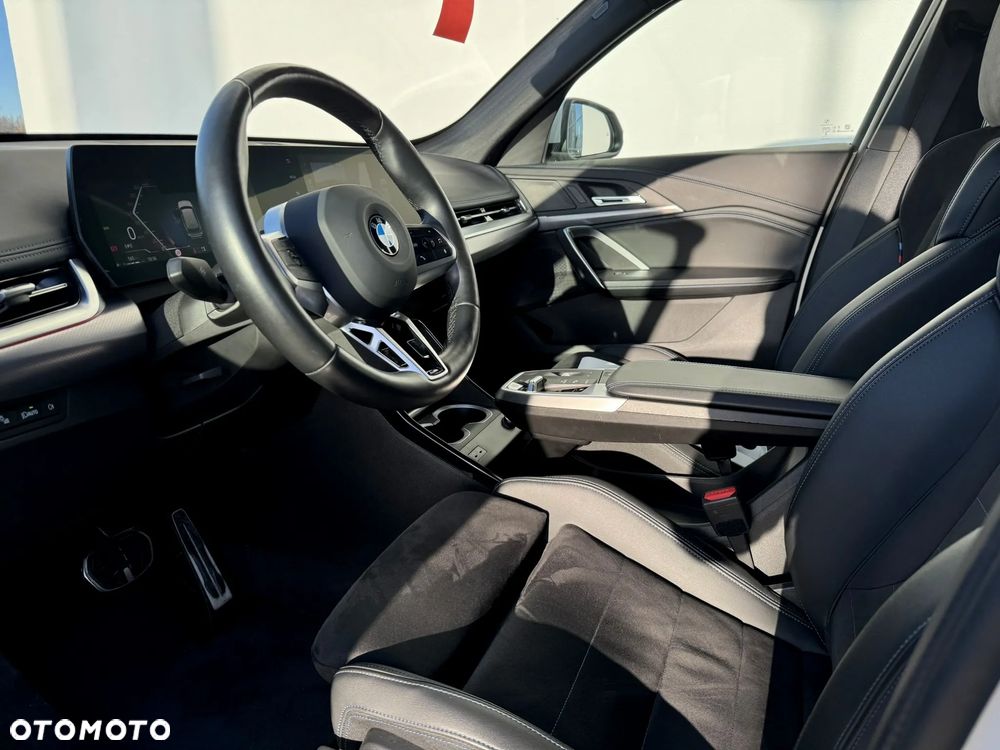 BMW X1 sDrive18i - 9