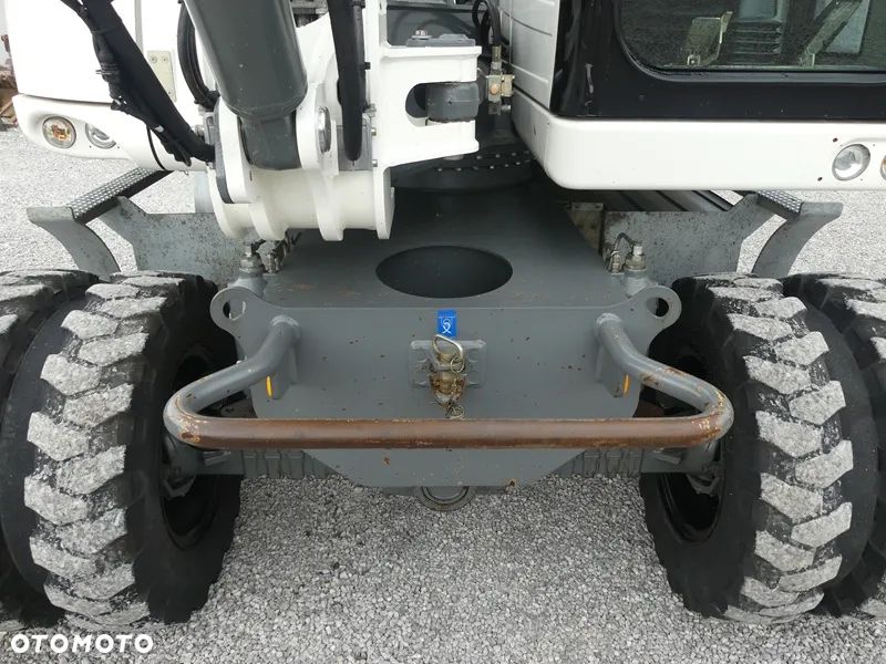 Liebherr A910 Compact / sprowadzona / ładny stan / - 30