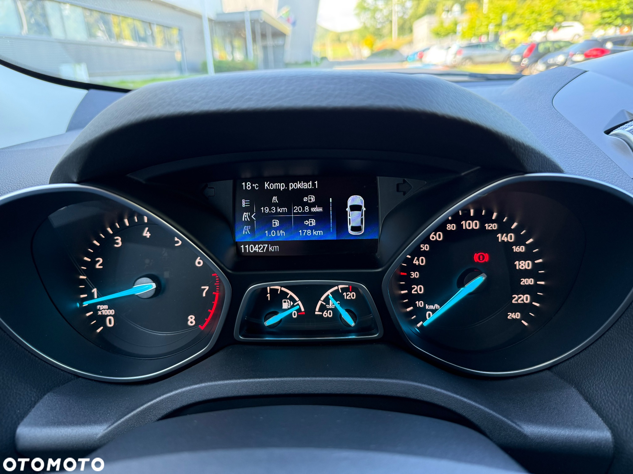 Ford Kuga 1.5 EcoBoost 2x4 Titanium - 24