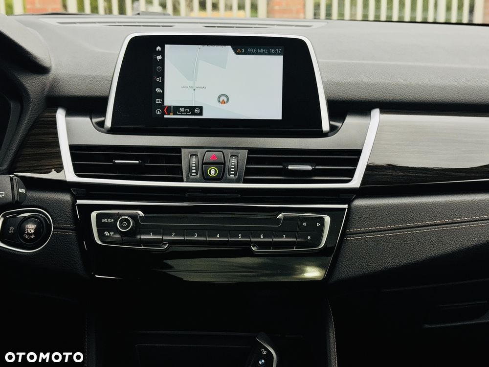 BMW Seria 2 218d Sport-Aut Luxury Line - 33