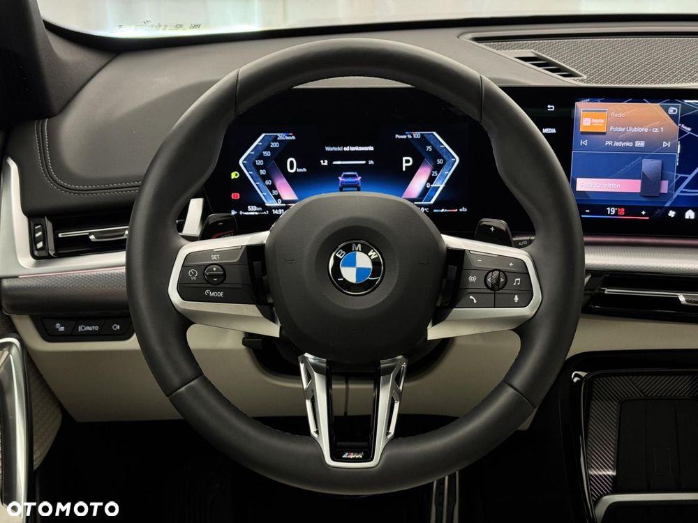 BMW X1 - 32