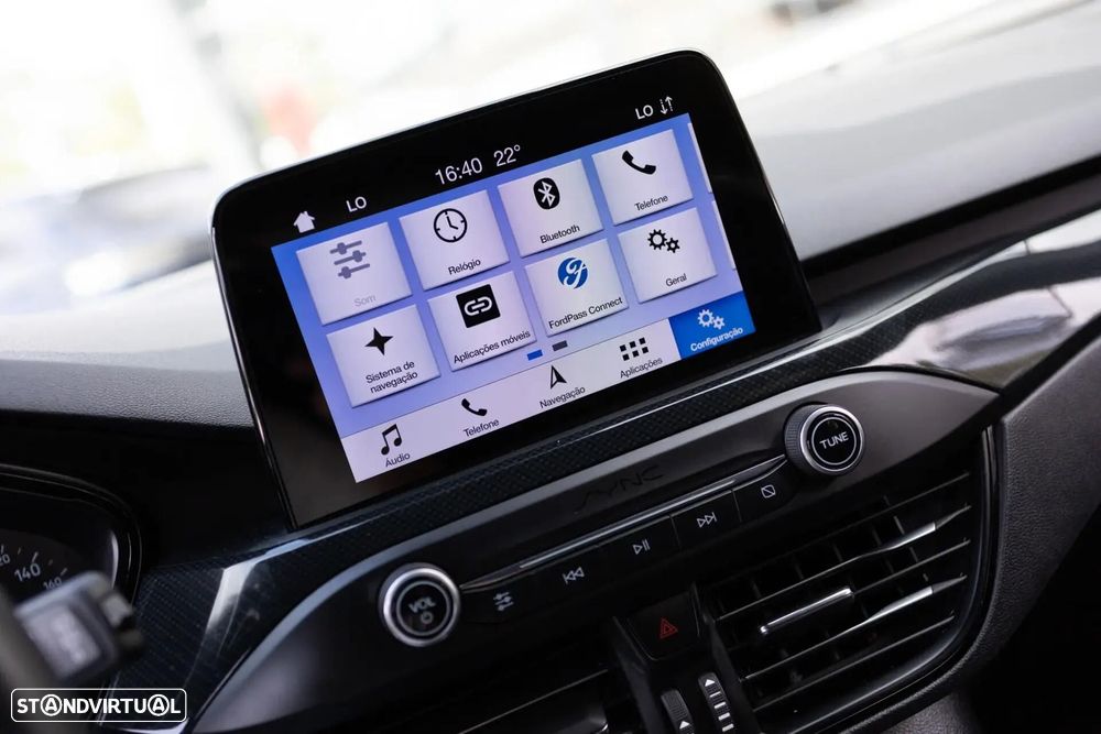 Ford Focus 1.0 EcoBoost S&S ST-LINE - 21