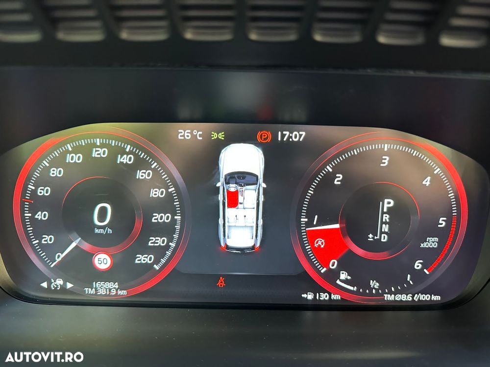 Volvo XC 90 D5 AWD Geartronic RDesign - 9