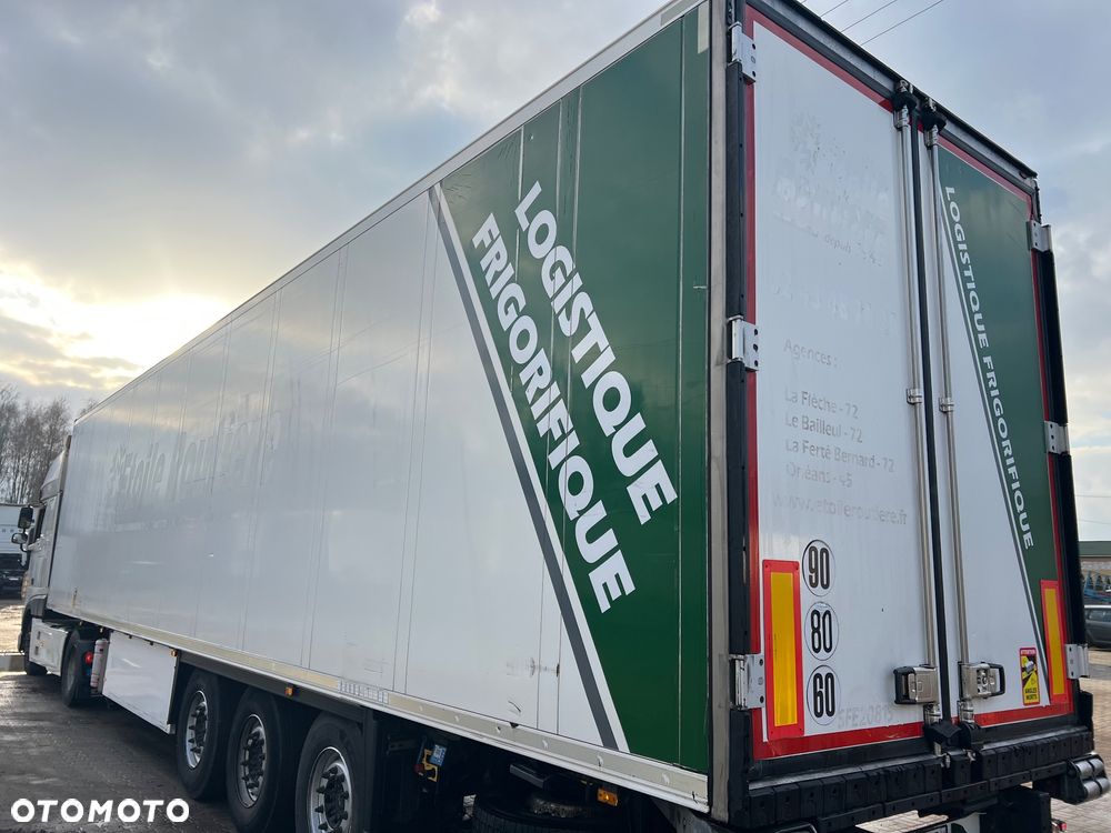 Schmitz Cargobull Carrier Vector 1550 - 3