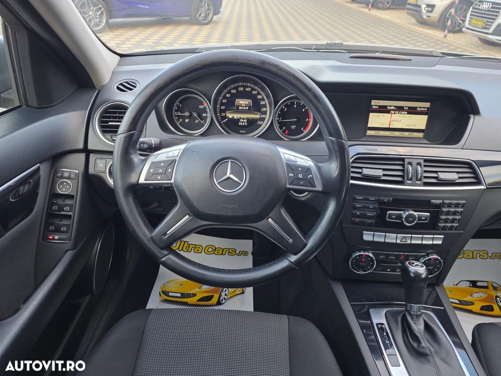 Mercedes-Benz C 220 CDI DPF Automatik BlueEFFICIENCY - 9