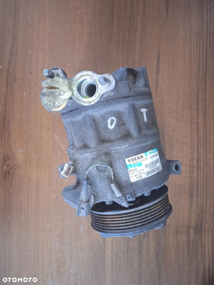 Sprężarka klimatyzacji Volvo C30 1.6 HDI - 3