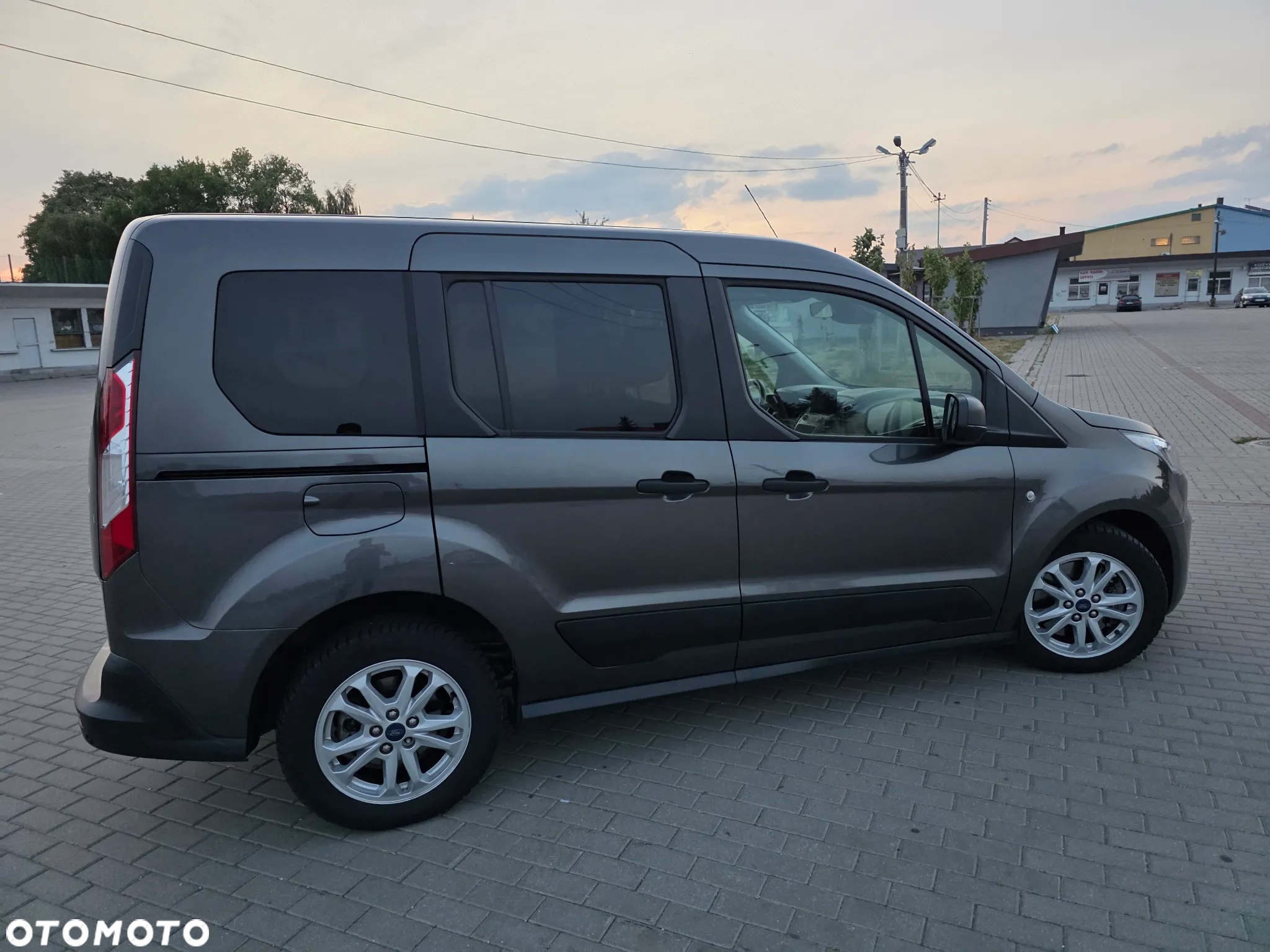 Ford Transit Connect 240 L2 Autm Trend - 10