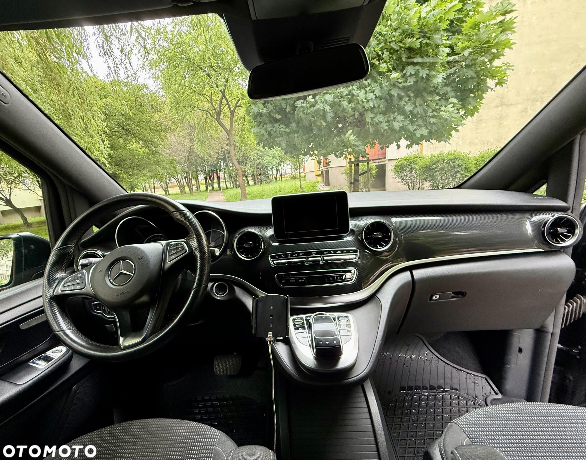Mercedes-Benz Klasa V 220 d lang 9G-TRONIC - 25