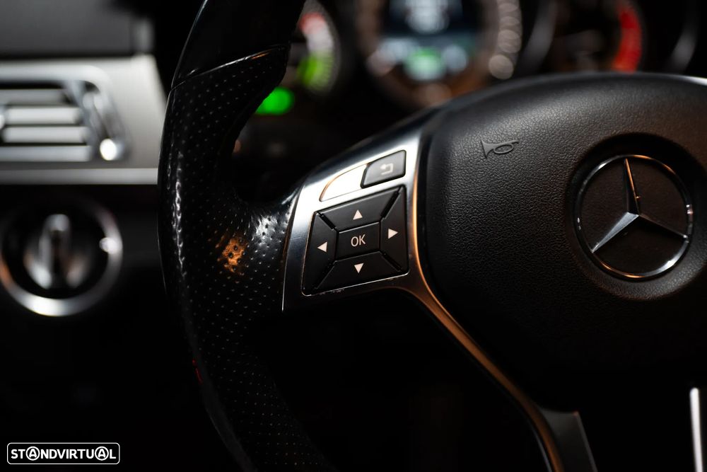 Mercedes-Benz E 300 BLUETEC Hybrid Avantgarde 107g - 32