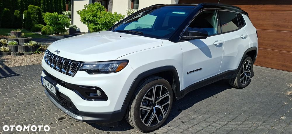 Jeep Compass - 33