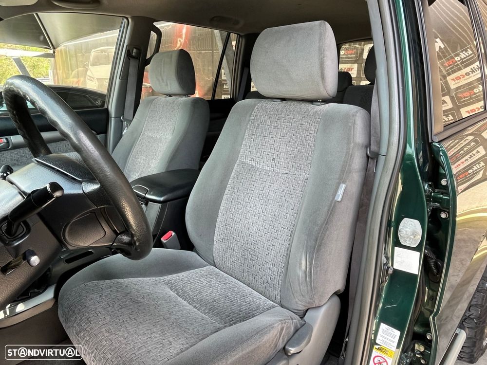 Toyota Land Cruiser 3.0 D-4D - 17