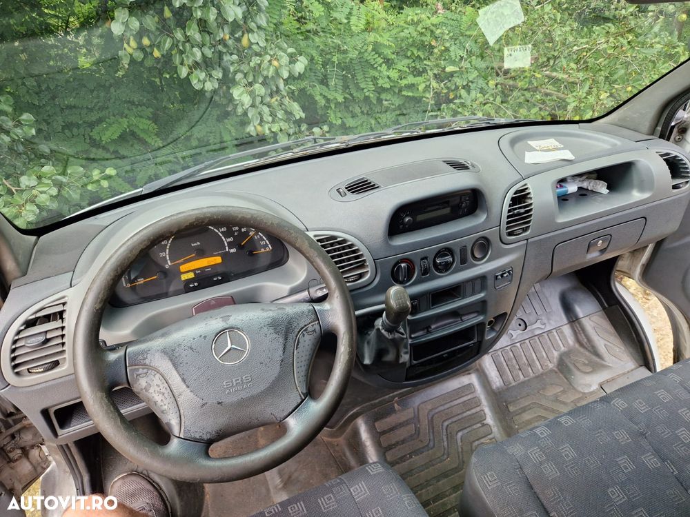 Mercedes-Benz Sprinter - 5