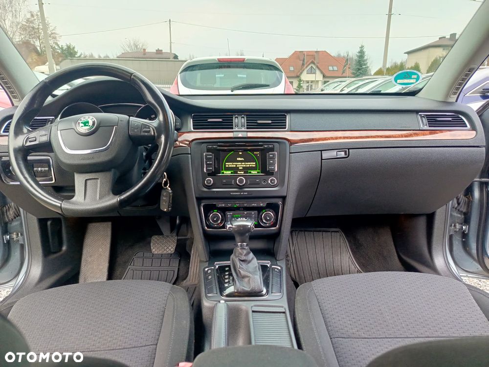 Skoda Superb 1.8 TSI DSG Elegance - 21