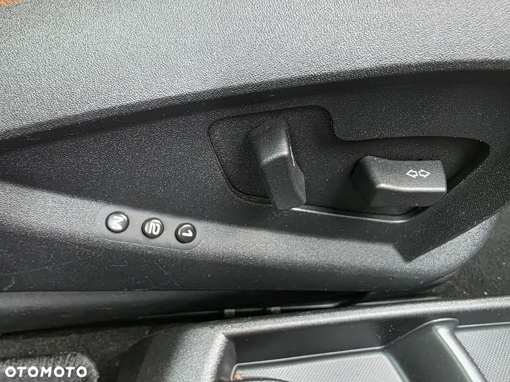 Citroën C4 Grand Picasso 2.0 HDi Equilibre Navi Exclusive MCP - 34