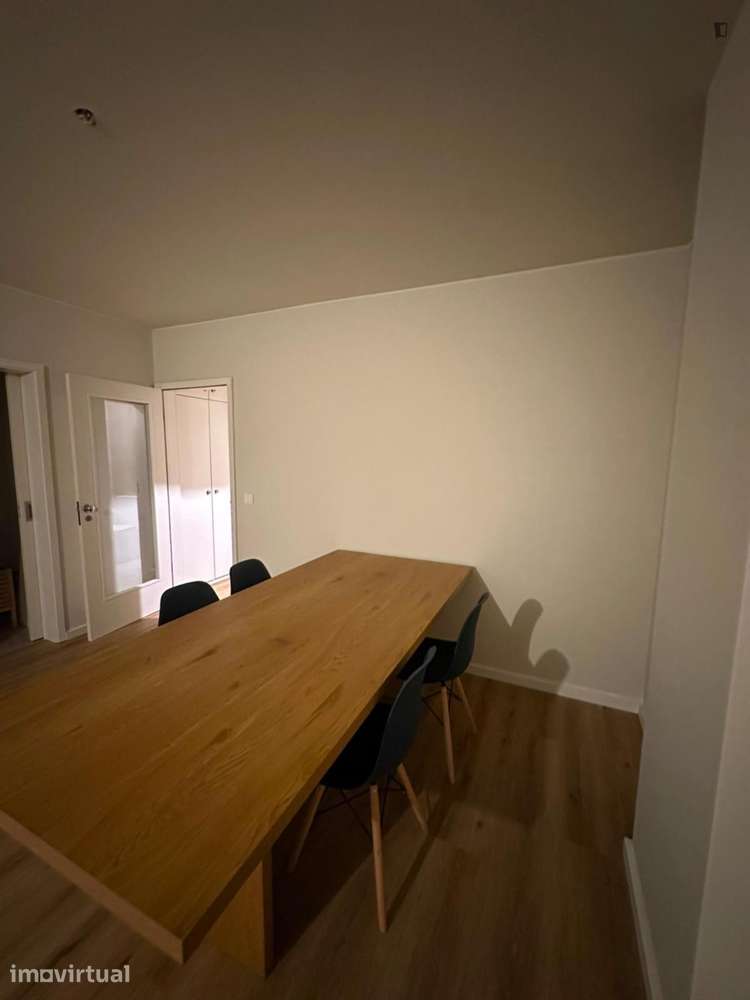 Apartamento com 3 quartos - localizado em Ramalde Porto - Grande imagem: 4/14