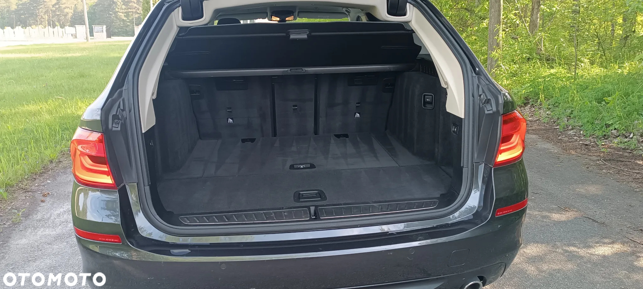 BMW Seria 5 520d Sport Line - 28