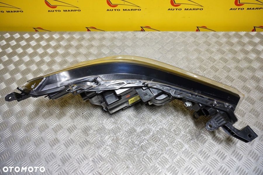 TOYOTA COROLLA CROSS 2022- REFLEKTOR LAMPA BASE FULL LED LEWA USA - 6