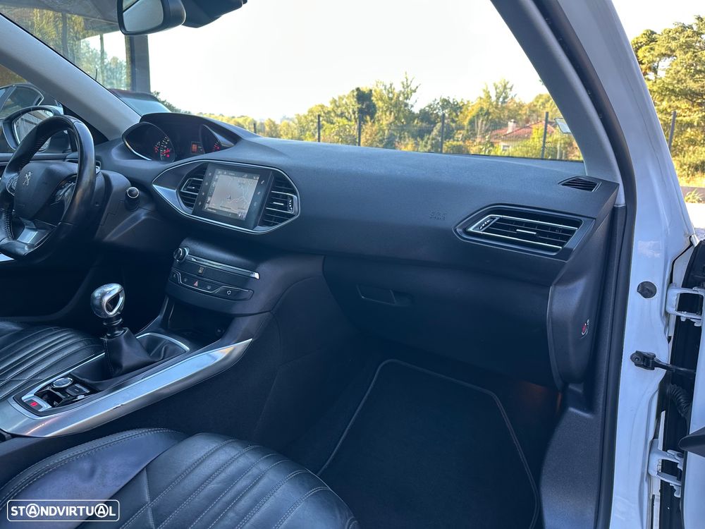 Peugeot 308 SW 2.0 BlueHDi Allure J17 - 18