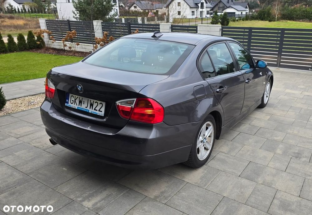 BMW Seria 3 320i Edition Sport - 7