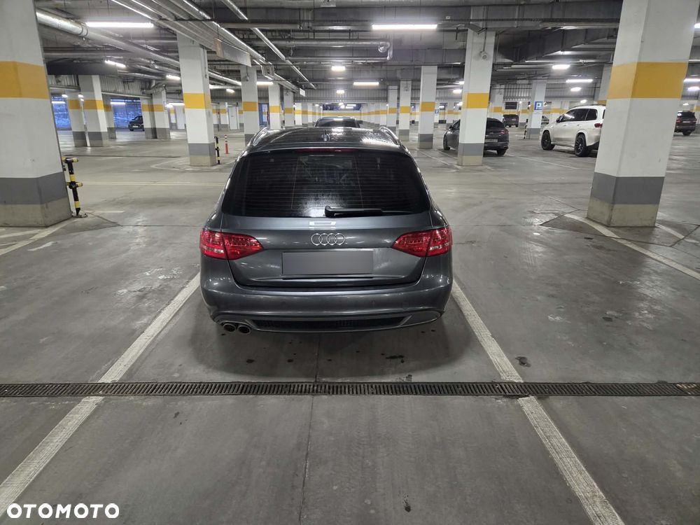 Audi A4 Avant - 4